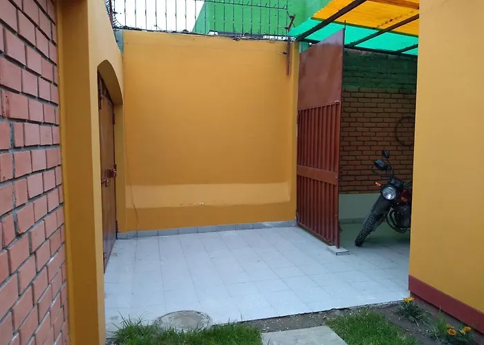 Hostal Las BegoniasHostal